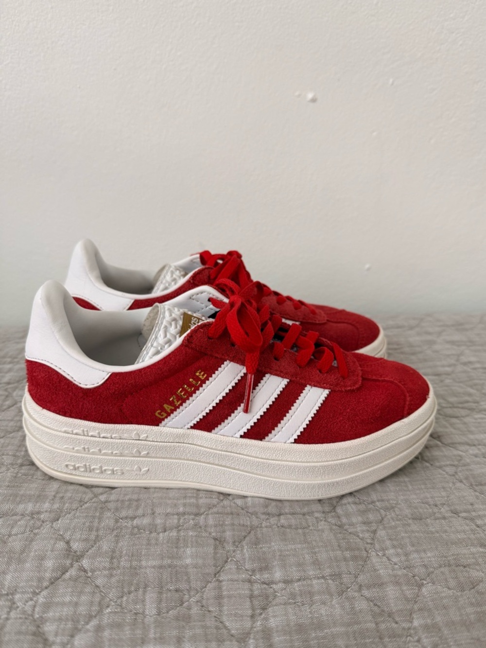 Adidas Gazelle suede Platform Sneaker in Red and White
